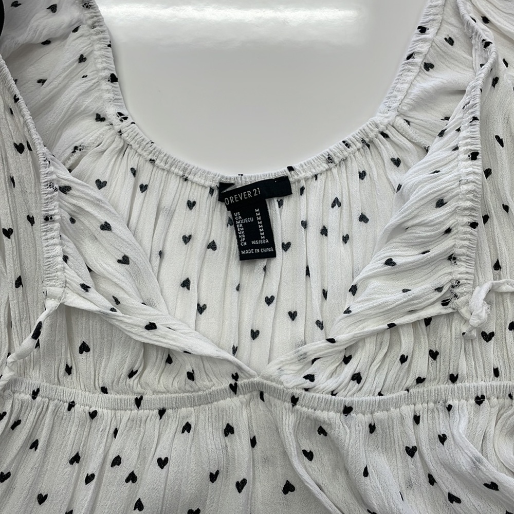 White/ Black Heart Puff Sleeve Top - Picture 12 of 15